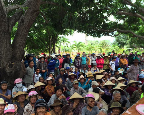 Phát Quà Cho Người Nghèo Tại Tp.Cam Ran (24/05/2016)